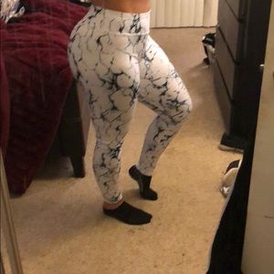 Marbel tye die leggings